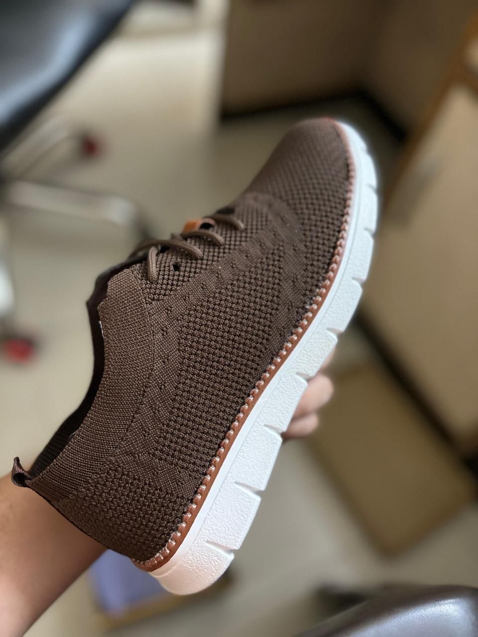 Men’s Comfortable Casual Shoes – Brown Mesh Lace-Up Sneakers with Rubber Sole